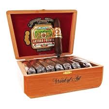 ARTURO FUENTE HEMINGWAY MADURO WORK OF ART 25/BX premium cigar box with Box of 25, Work of Art